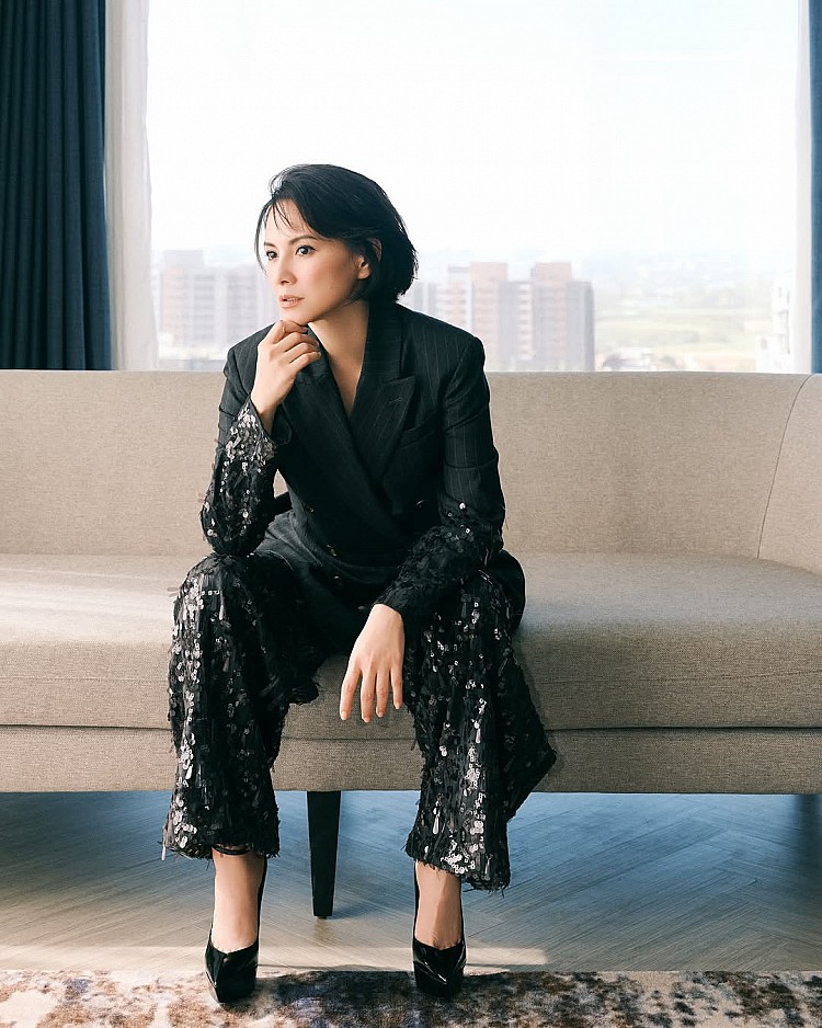 李心潔短髮造型靈感2:空氣瀏海耳下短髮