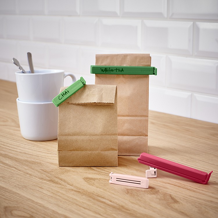 ​​​​​​​「BEVARA袋子封口夾」把收納小事做到剛剛好，一組26入，涵蓋多種尺寸與顏色，從零食、冷藏食材到冷凍備料，都能確實封緊袋口