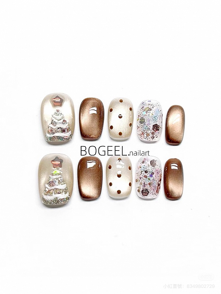 聖誕光療美甲推薦9:巧克力棕聖誕樹