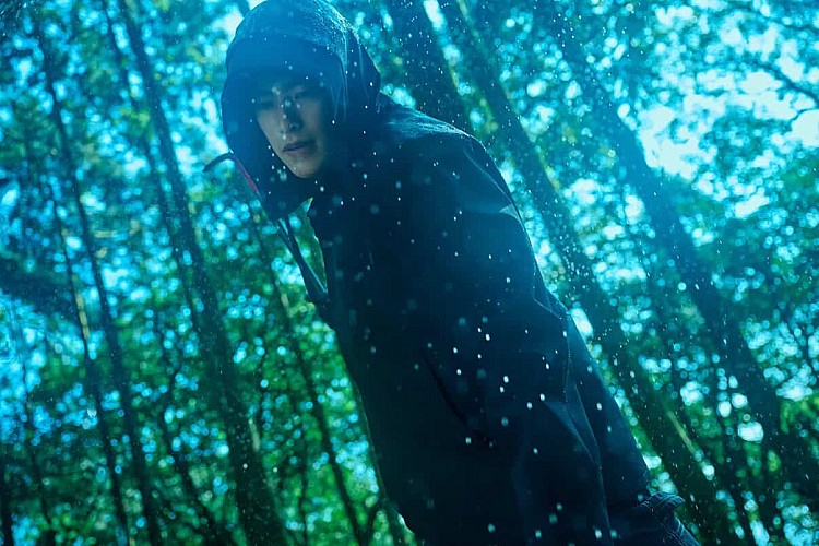 李壬曜一角找來近期最熾手可熱的戲劇男神曾敬驊主演，這次他將挑戰從青澀的高中生身份逐漸轉為冷血的連續殺人犯，勢必將再度用爆發力十足的演技征服觀眾。