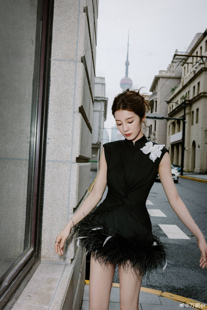 喬琳同款「職場包頭」造型2：中國風古典包頭