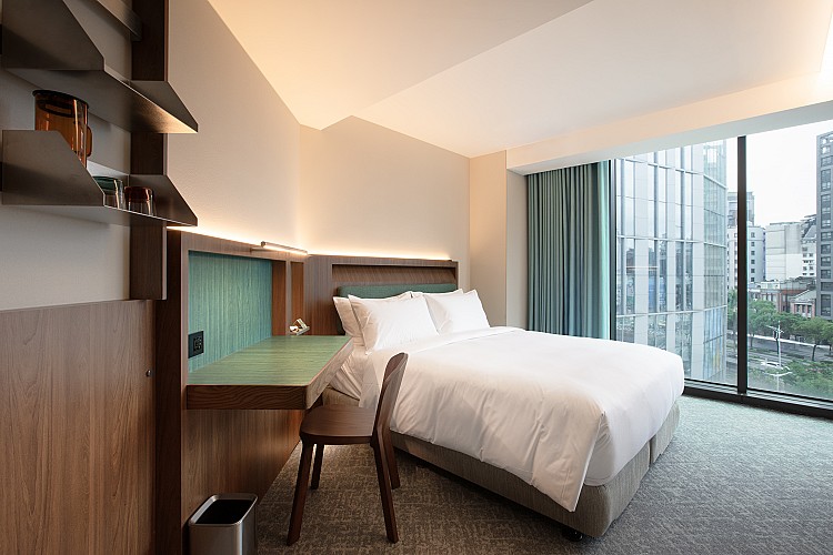 多數旅店從視覺開始打造體驗，而Oani刻意反其道而行，選擇從「空氣」下手，這正是它獨特之處。