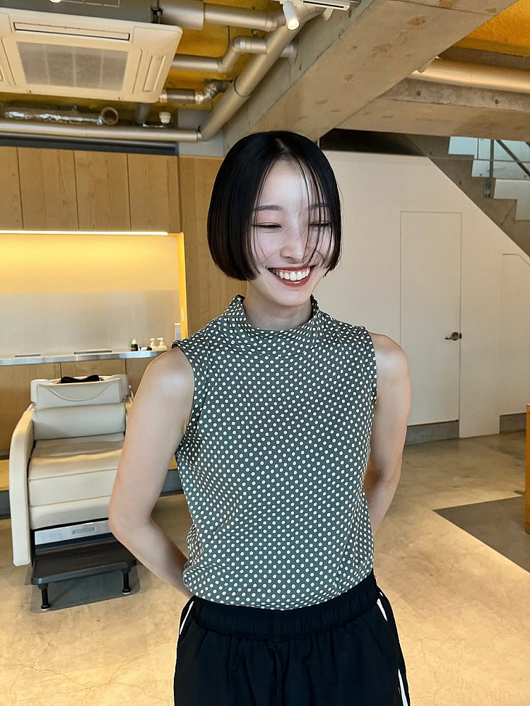 黑色齊短髮推薦4：齊長鮑伯