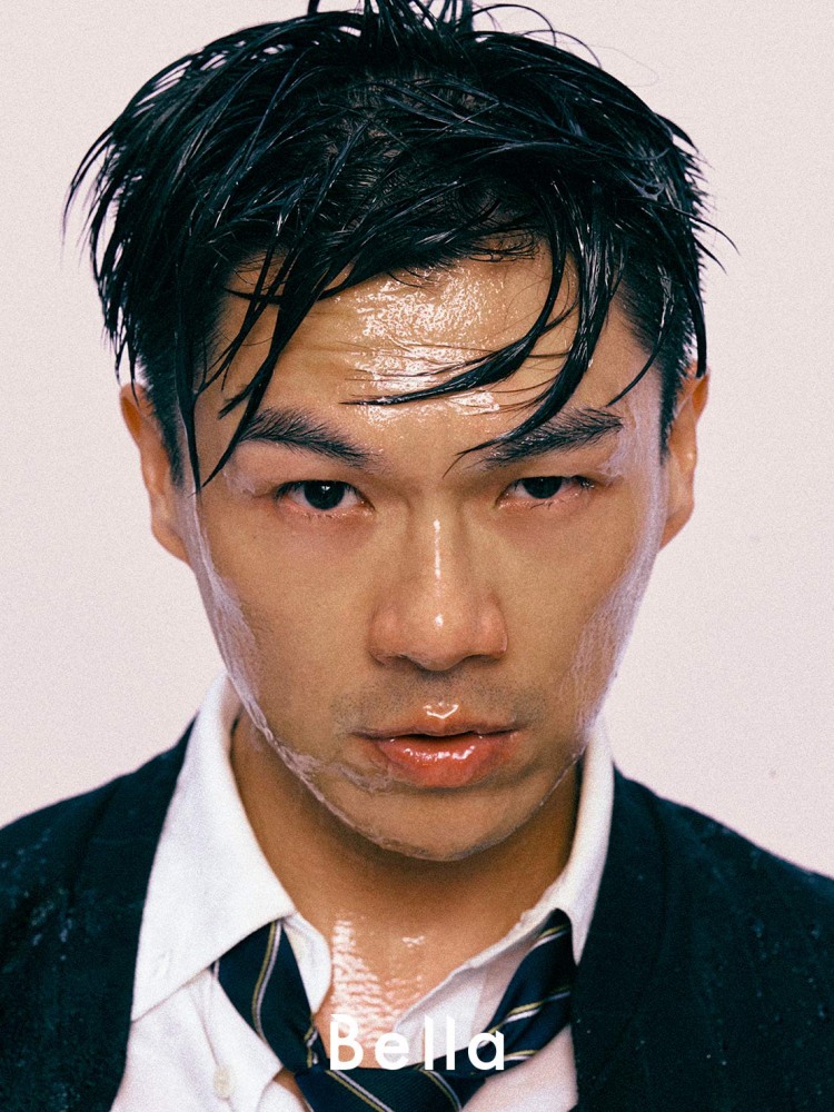 柯煒林確認演員志向後，將精力投入拍攝，頻繁申請停學難以兼顧課業。最終因畢業必修與興趣不符，經過深思熟慮，展現對演藝的決心，毅然決定退學，這是一個極其勇敢的決定，標誌著他全身心投入演藝圈。