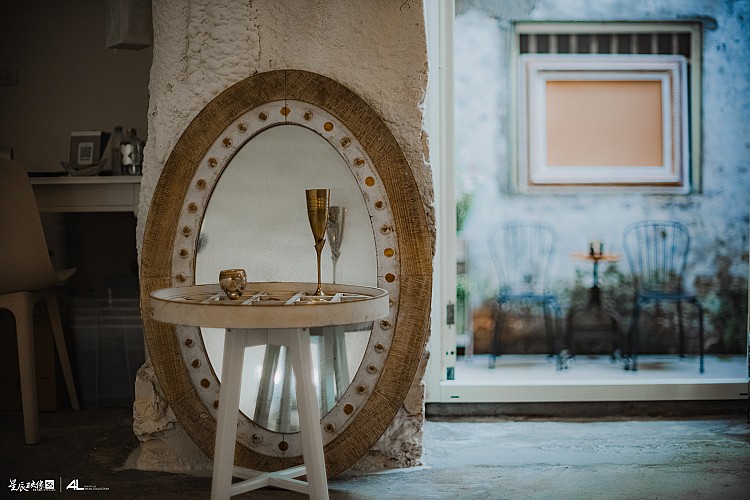 雖然才剛開幕，Pipaol And Love仍憑藉鮮明的空間樣貌與選物方向，讓這個原本低調的巷弄據點逐漸被辨識與記住，也開始在社群媒體上累積討論。