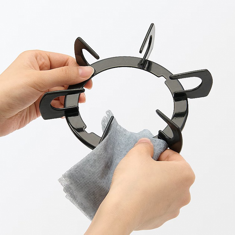 這款去污紙巾在日本紅到台灣，不添加研磨劑，卻能靠著特殊紋理有效對付瓦斯爐焦垢