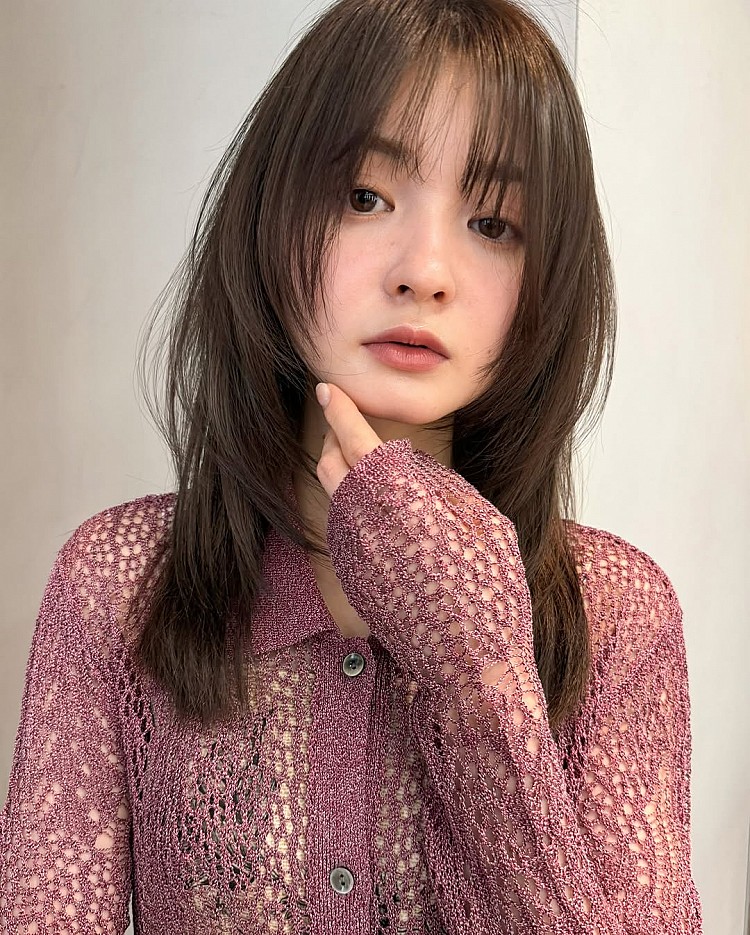 韓系中長髮推薦15：小顏輪廓剪