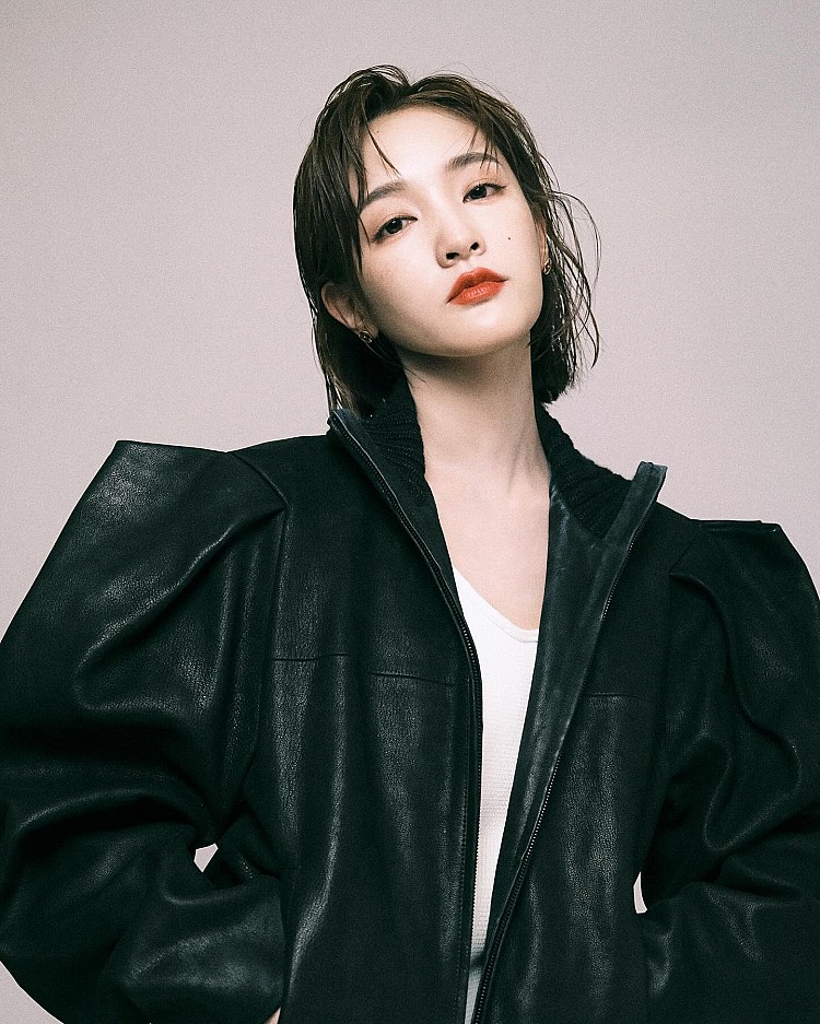 王淨搶先示範LV第一個彩妝系列，銷售反應驚人！攜手「彩妝教母」Pat McGrath 推出 La Beauté Louis Vuitton 系列，自8月29日起在台北101旗艦店與台南新光三越同步登場。