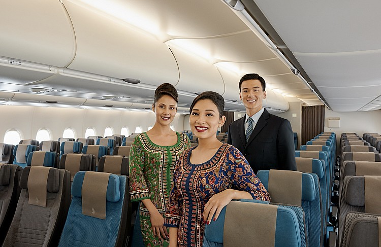 《Travel + Leisure》統整出2025最受歡迎的十大航空公司排行,今年依然由「新加坡航空」穩坐冠軍,以91.32分的高分拿下。