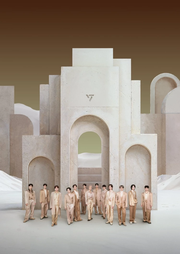 Pledis 娛樂在 2015 年推出 13 人男子流行音樂團體 SEVENTEEN，自 2020 年 HYBE 娛樂收購他們的公司 Pledis 後，更讓他們順利打進國際舞台。