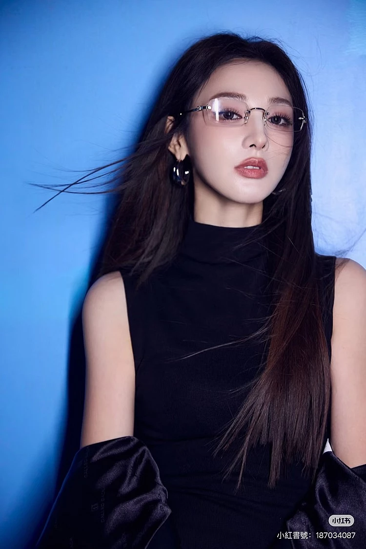 彭小苒瘦身攻略3 : 早上一杯美式咖啡 ​