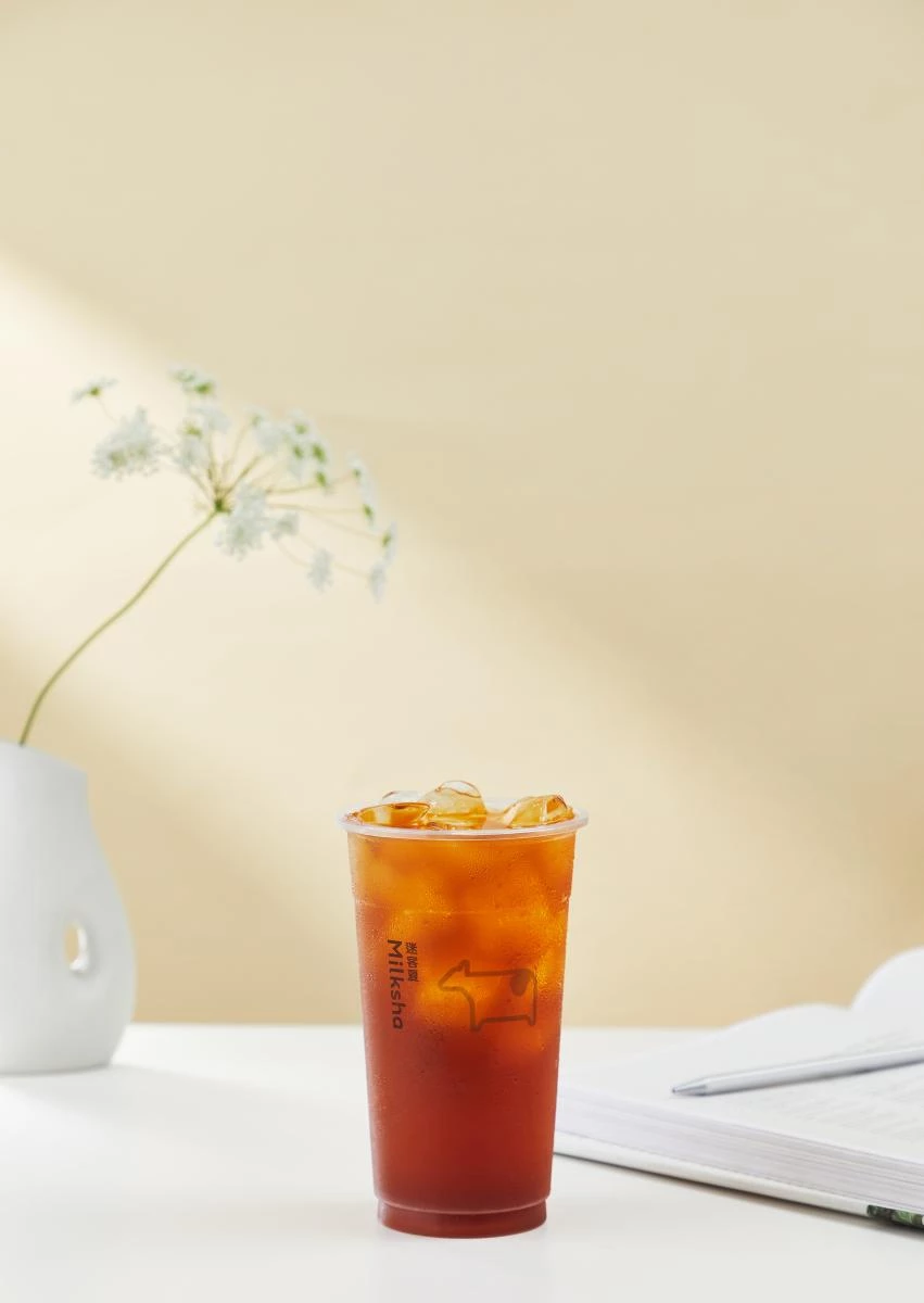 若要形容「琥珀高峰烏龍」，那就是一杯蘊藏職人精神的茶中瑰寶。