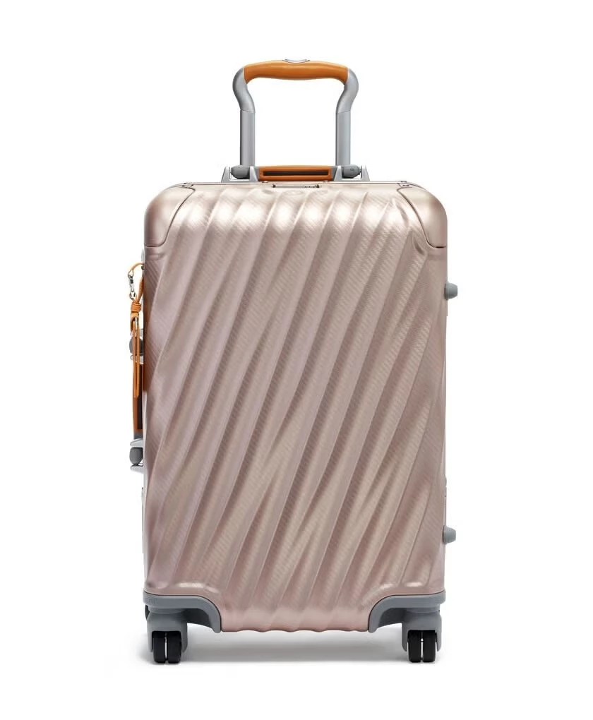 2026粉嫩色行李箱推薦7:Tumi 「19 Degree Aluminum」胭脂色