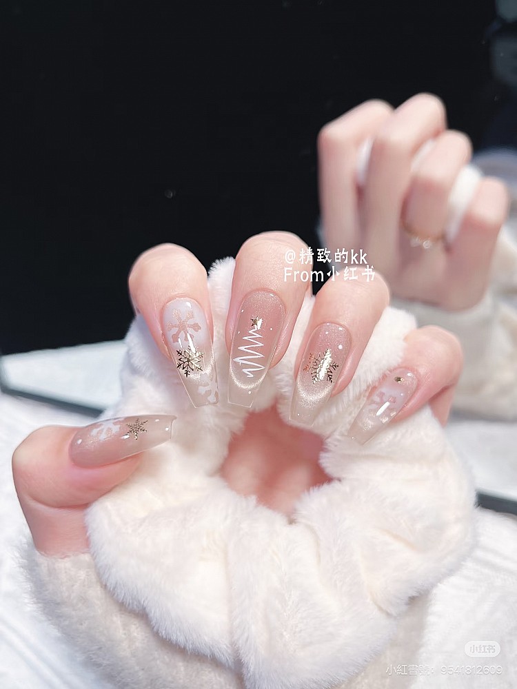 聖誕光療美甲推薦12:透膚雪花