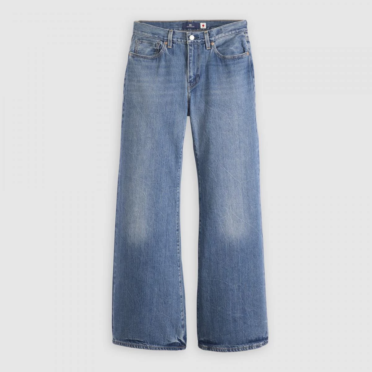如果要買一條穿能穿一輩子的牛仔褲,那請鎖定 Levi’s 近日推出的高端系列 ——「Blue Tab」