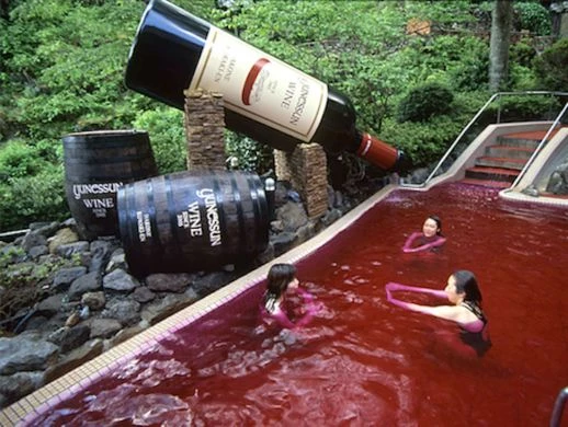 箱根有綠茶紅酒溫泉 日本人真的沒有極限