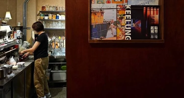 「二菊」不只是第三次轉身,更像是一段故事的續篇,帶著前兩次的記憶、味道與堅持,在新的地方再次生根。或許...下次再訪,兩位闆娘們也已經完全找到屬於自己的節奏;而我們,只要準備好胃口就好。而