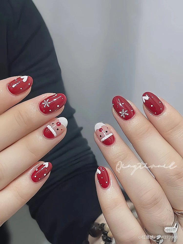 聖誕紅美甲推薦7:聖誕老公公
