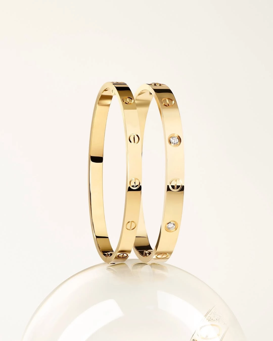 Juste un Clou 戒指系列、Love 手環系列、Tank 腕錶系列,以及 Panthère de Cartier 美洲豹腕錶系列,都是最保值的單品之一。