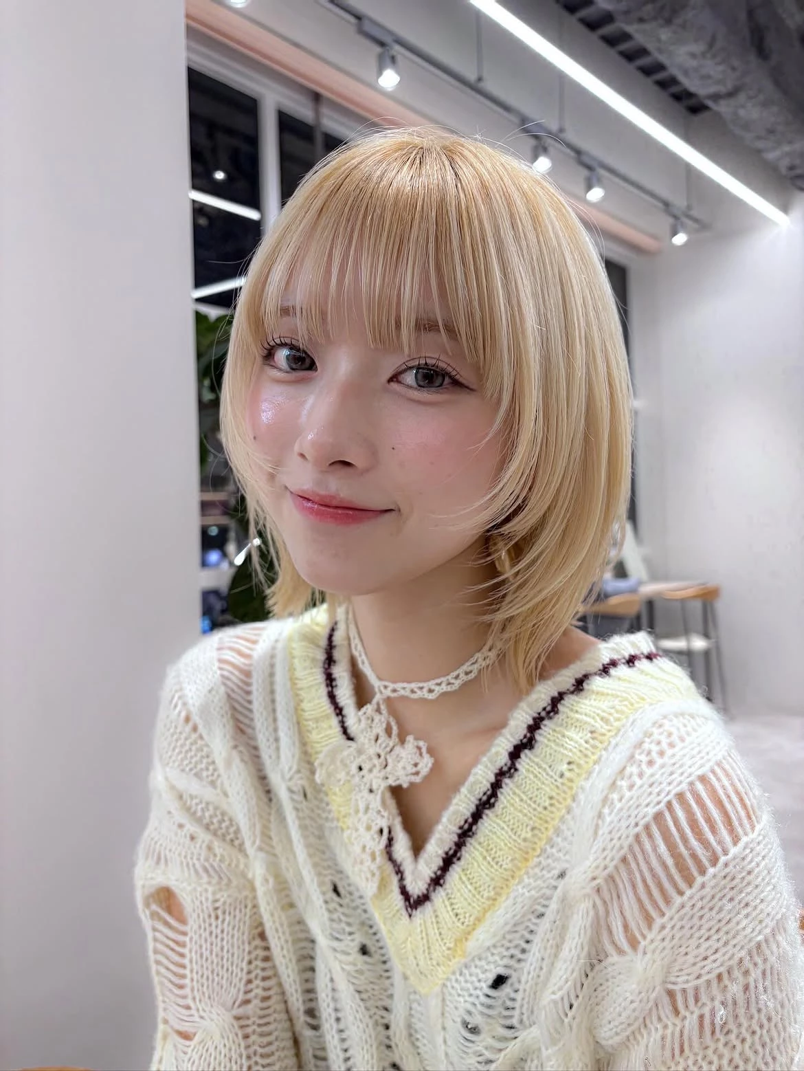 金色短髮造型推薦1:層次貓剪
