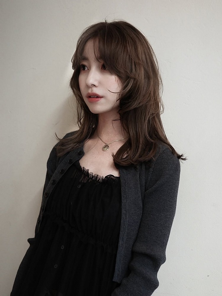 河西剪髮型靈感5:中長慵懶燙