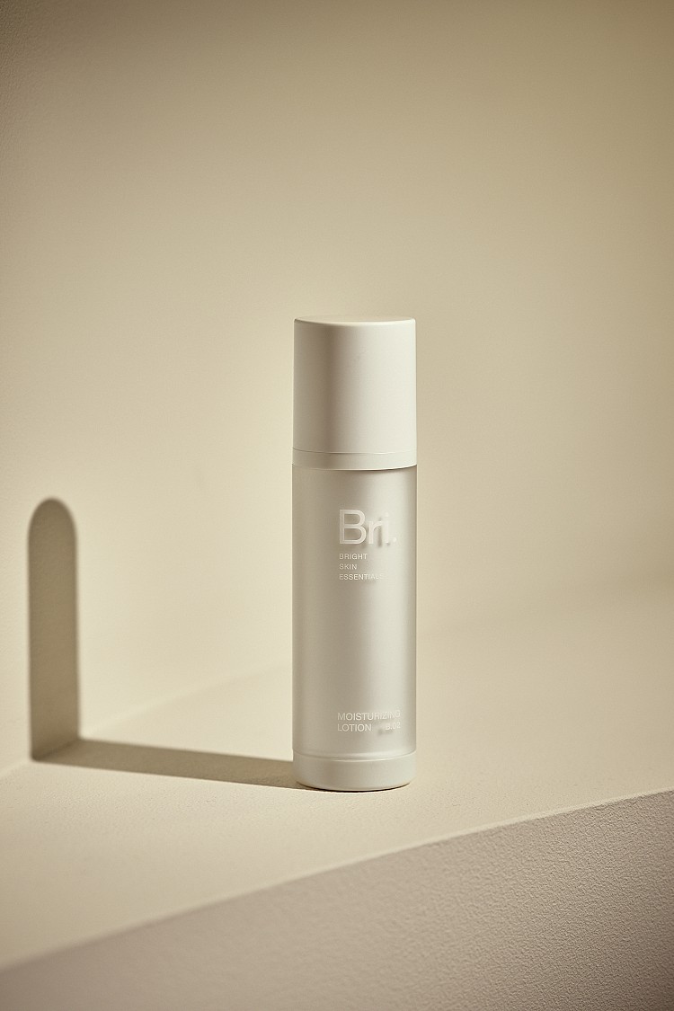醫師林亮辰創立的 Bri. Skin Essentials