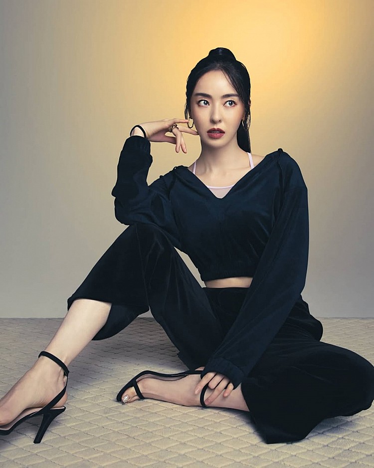 李多熙減齡中分髮型3：俐落高馬尾