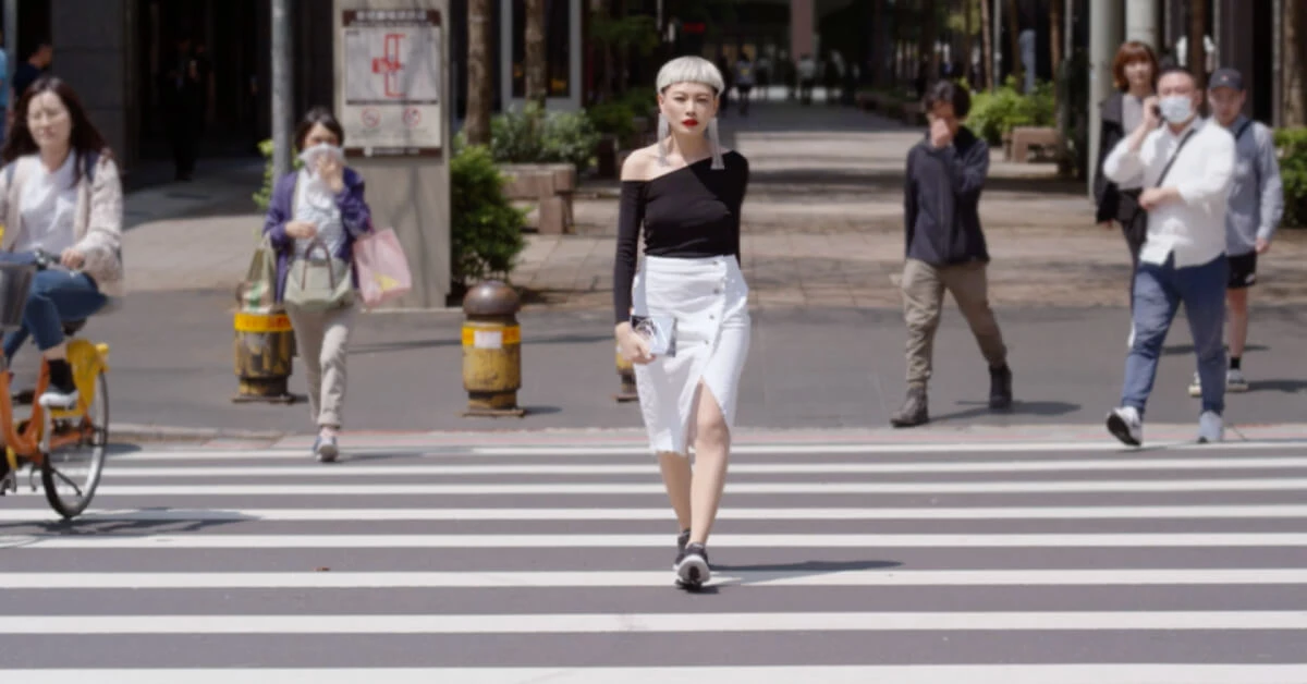 SKECHERS GOWALK 5第四個LOOK黑白俐落時尚風