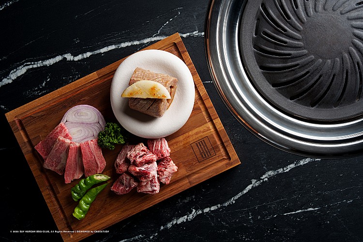 從食材挑選到炭火控制，細節毫不妥協，只為還原最正宗的韓式風味。