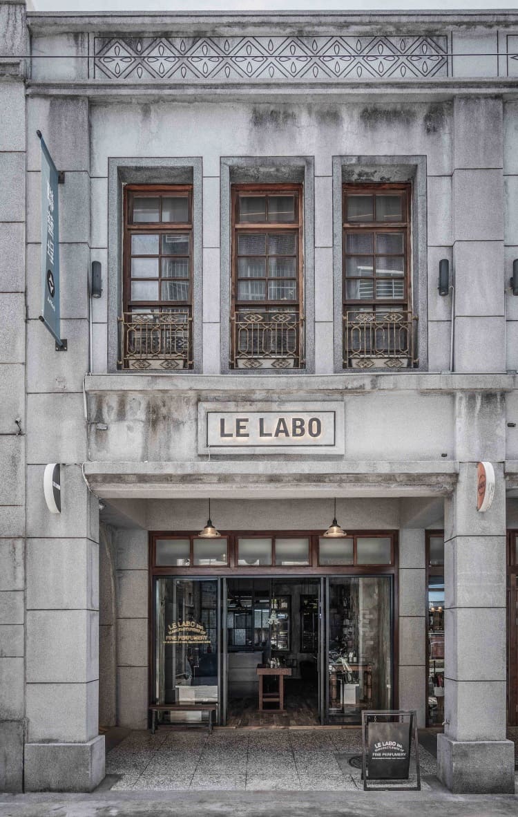 誕生於紐約的個性香氛品牌Le Labo，以更完整的品牌敘事與空間力大幅提升存在感，而落腳大稻埕的全新形象店更是其中代表。
