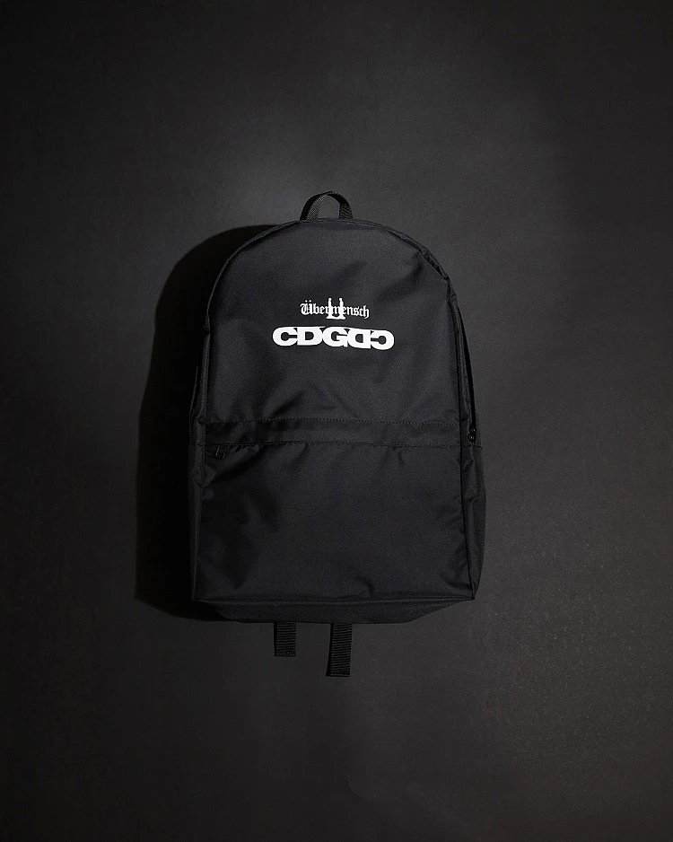 GD x CDG 聯名系列後背包