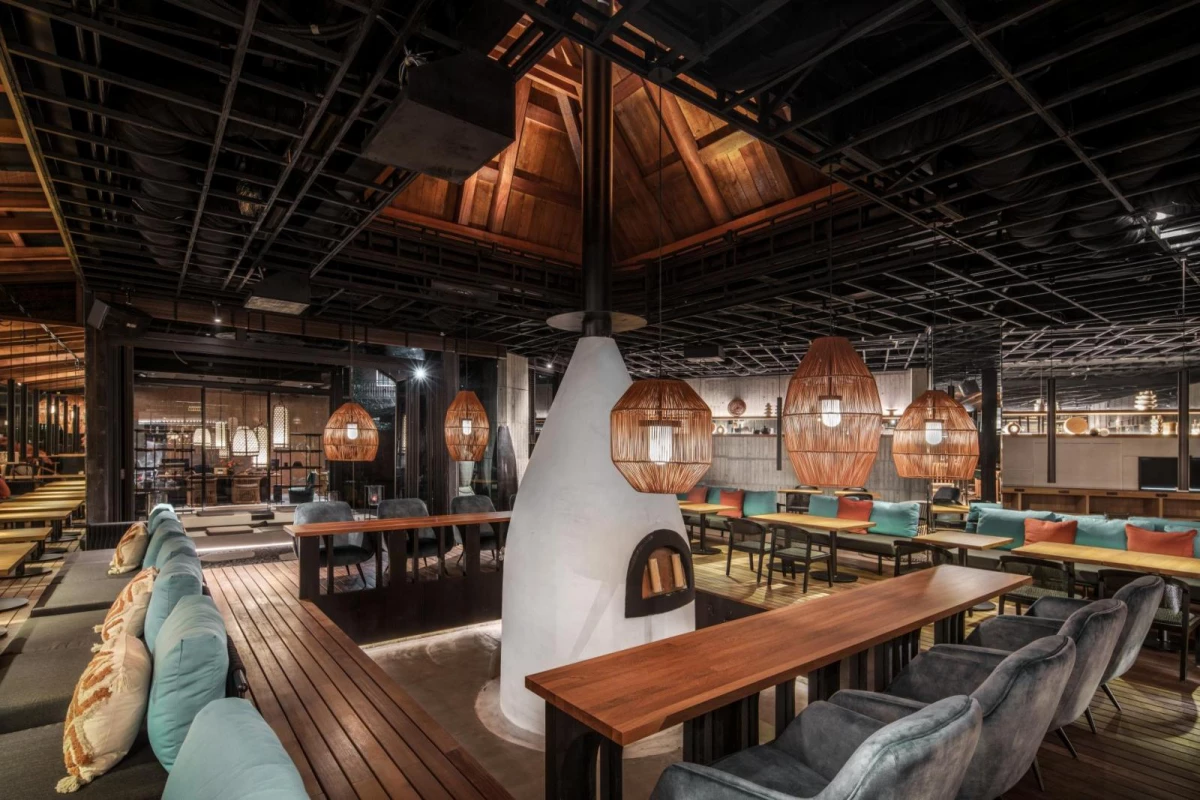遊獵行腳落成後,陸續獲得多項設計大獎,包括:巴黎設計獎 Paris Design Awards、新加坡 GADA 全球建築設計獎、瑞士 LIV 酒店設計獎、義大利 A’ Design Awards 等。以在地環境為基調,融入傳統文化元素,回應現代人對深度體驗與身心靜謐的渴望,成為下次前往日月潭的另一個造訪理由。