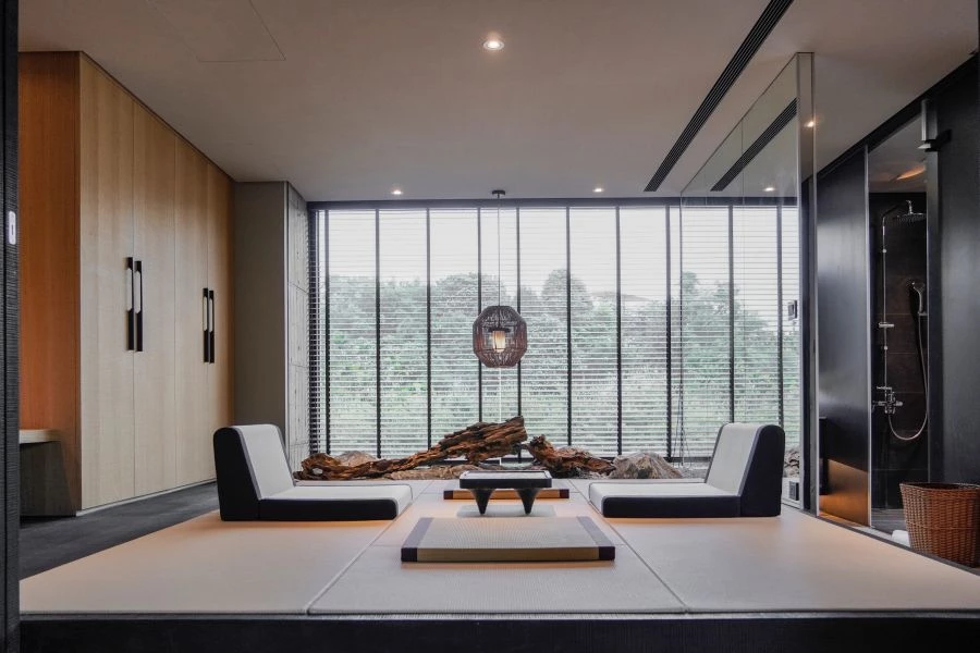 遊獵行腳落成後,陸續獲得多項設計大獎,包括:巴黎設計獎 Paris Design Awards、新加坡 GADA 全球建築設計獎、瑞士 LIV 酒店設計獎、義大利 A’ Design Awards 等。以在地環境為基調,融入傳統文化元素,回應現代人對深度體驗與身心靜謐的渴望,成為下次前往日月潭的另一個造訪理由。
