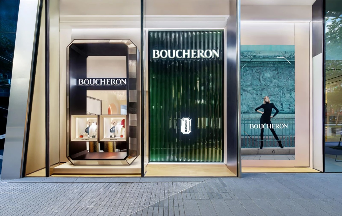 全新店鋪延續 Boucheron 一貫的理念——「每間店都是家的延伸」,並從台北獨有的城市景觀取材。