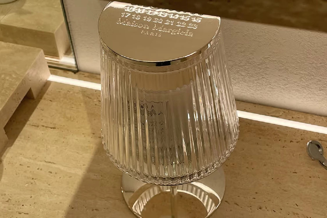 Maison Margiela Replica香氛蠟燭與燭杯,為空間注入高質感香氣與視覺暖意