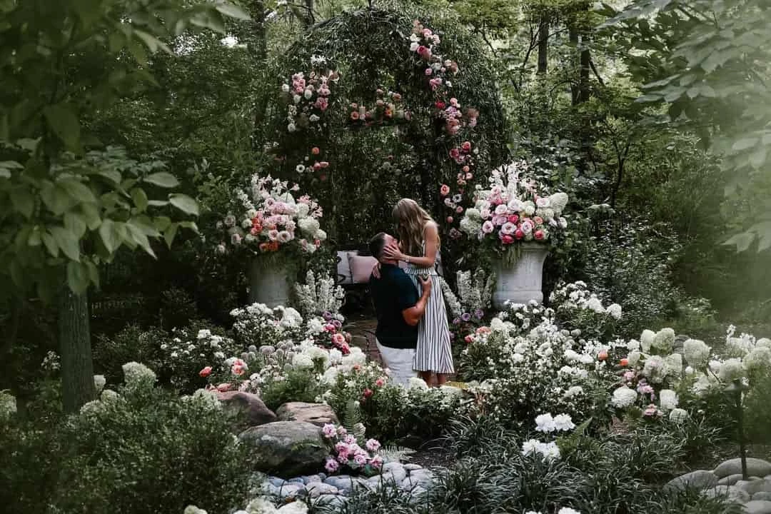 泰勒絲求婚鑽戒常見問題一篇解答。