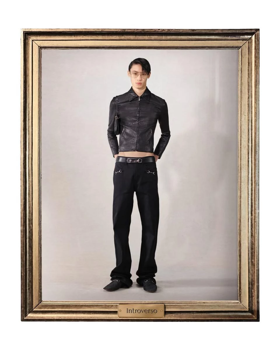 在掌舵 Balenciaga 的時期，Demna 以獨特的怪誕美學徹底顛覆了時尚圈的既有面貌