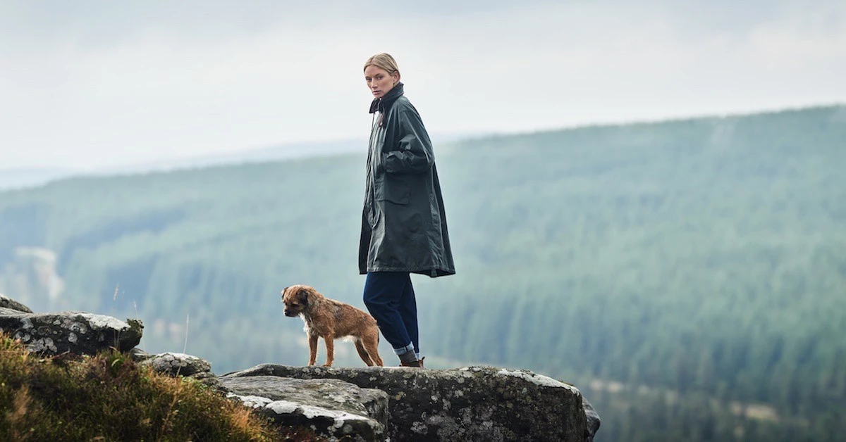 機能之外更加時髦，英國百年品牌 Barbour 以「城市漫遊者」為題將機能服加入時尚元素