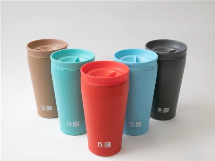 Uniqlo這次推出的保溫杯以生活場景的色彩採集作為設計亮點，限量打造5款台灣專屬配色，讓視覺溫度與風格都更貼近日常。