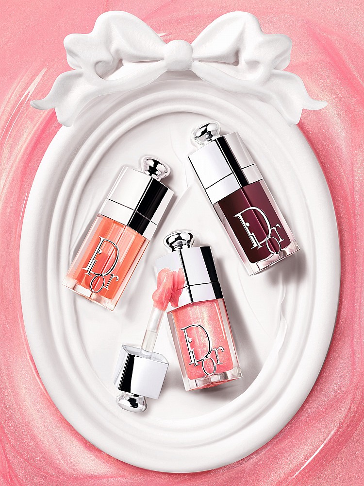 1月香氛彩妝新品焦點1：Dior粉漾水光潤唇釉