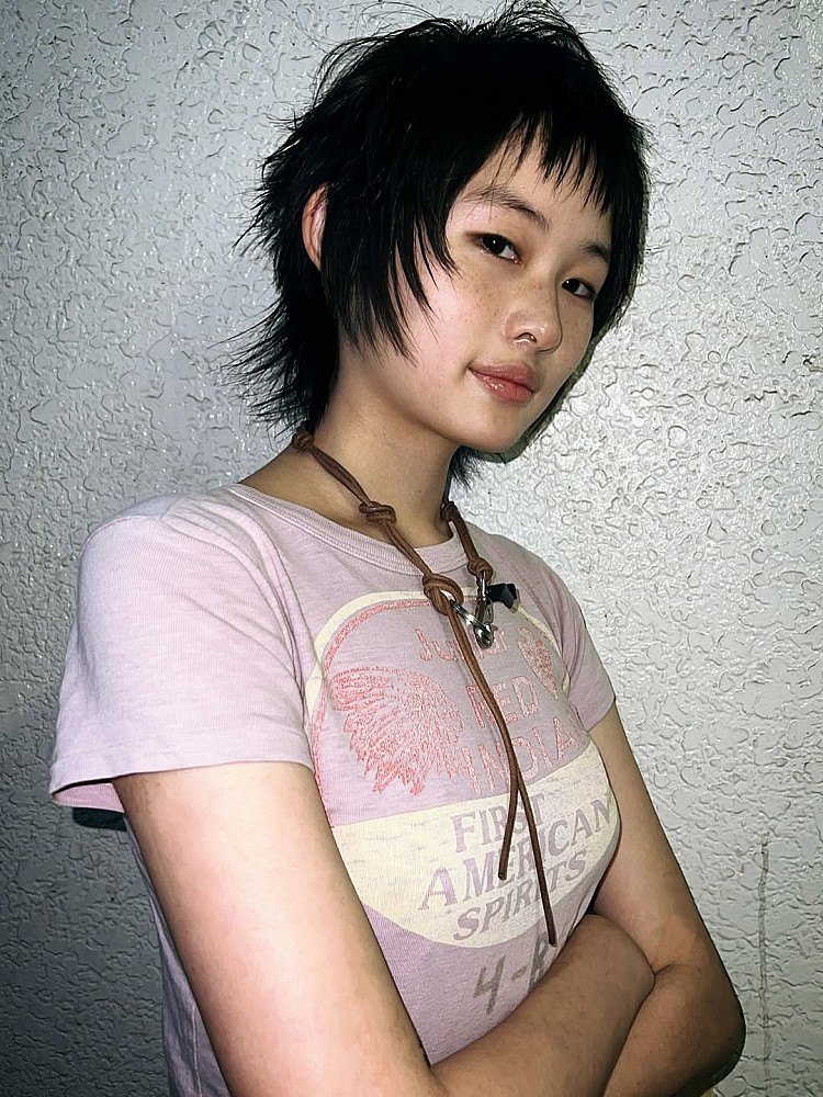 不用燙短髮造型推薦17：龐克魚尾剪