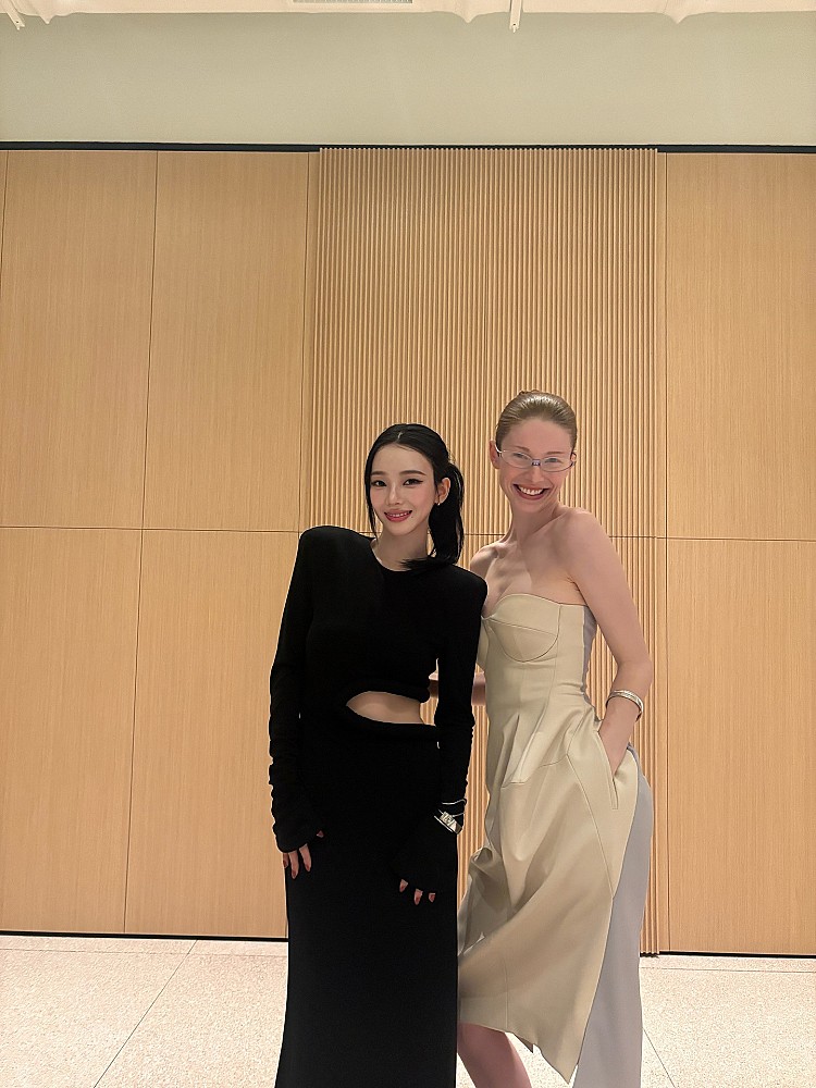 Aespa Karina、Hunter Schafer驚喜同框!Gentle Monster能在短短十餘年間躍升為國際矚目的時尚品牌,「韓星效應」絕對是推動關鍵。