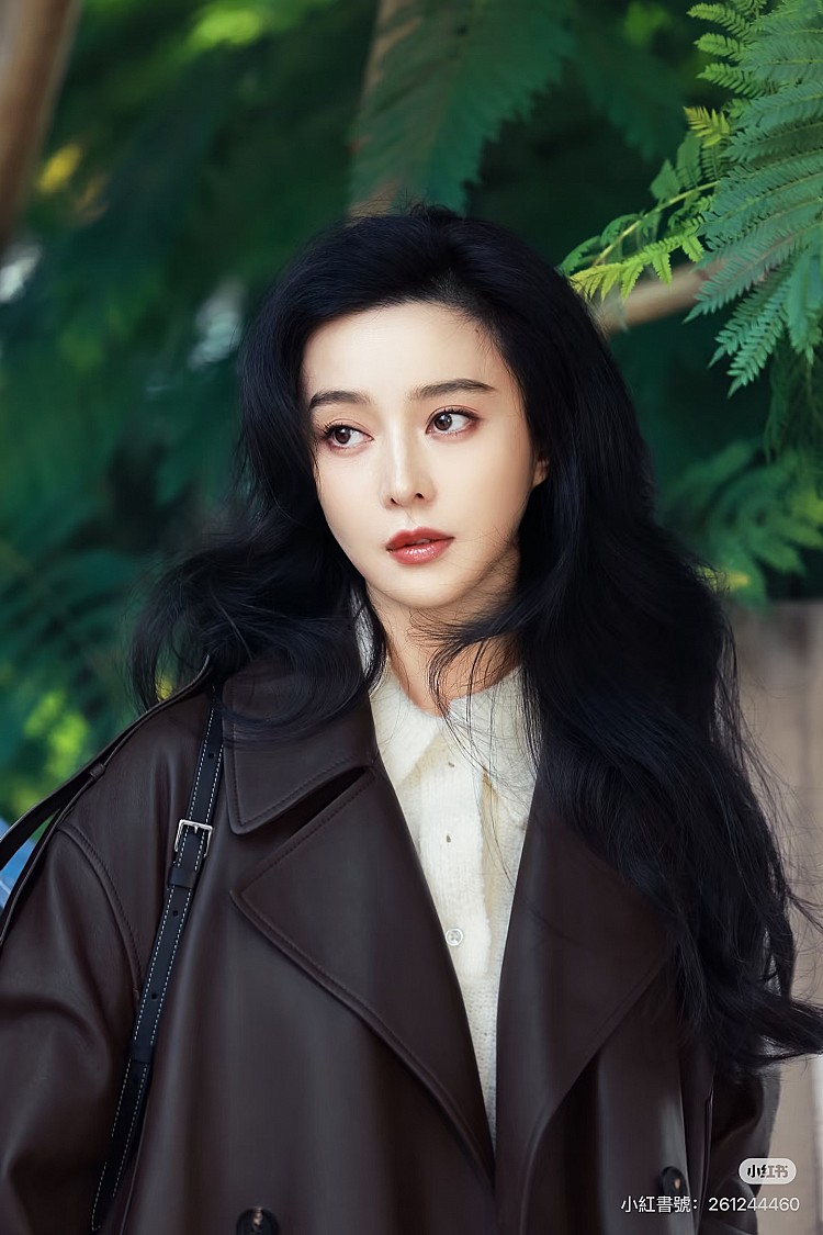 范冰冰減齡黑長髮熟齡造型首選