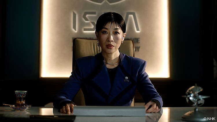 身兼歌手、詞曲創作、音樂製作人、MV 導演的才女陳珊妮，至今已得到 5 座金曲獎的肯定，這次則加入《火星女王》的演出名單，讓許多粉絲又驚又喜。