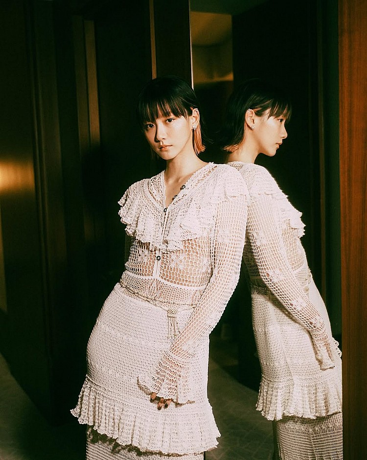 袁澧林短髮造型靈感9:耳圈染一刀切