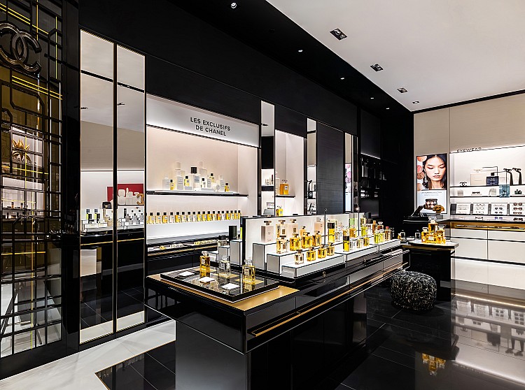 香奈兒101美妝精品店亮點1:專業香氛師駐點服務