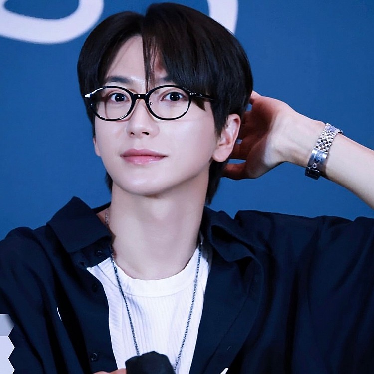 冠軍毫無懸念，由今年邁向 20 週年的 Super Junior 隊長利特拿下，利特自 2005 年出道以來，一直擔任隊長角色，因為團體人數眾多，利特時常必須擔起主持人的角色，因此也讓他在電視或廣播節都累積了不少作品。