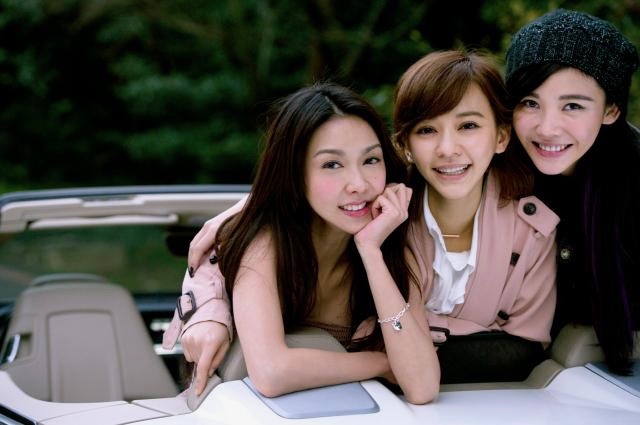 2014 年上映的愛情喜劇電影《閨蜜》，集結陳意涵、薛凱琪與楊子珊等演員，電影以三位女性為視角，故事聚焦這三位閨蜜經歷多年友情後，在愛情、婚姻與人生選擇下所產生的裂痕與考驗。