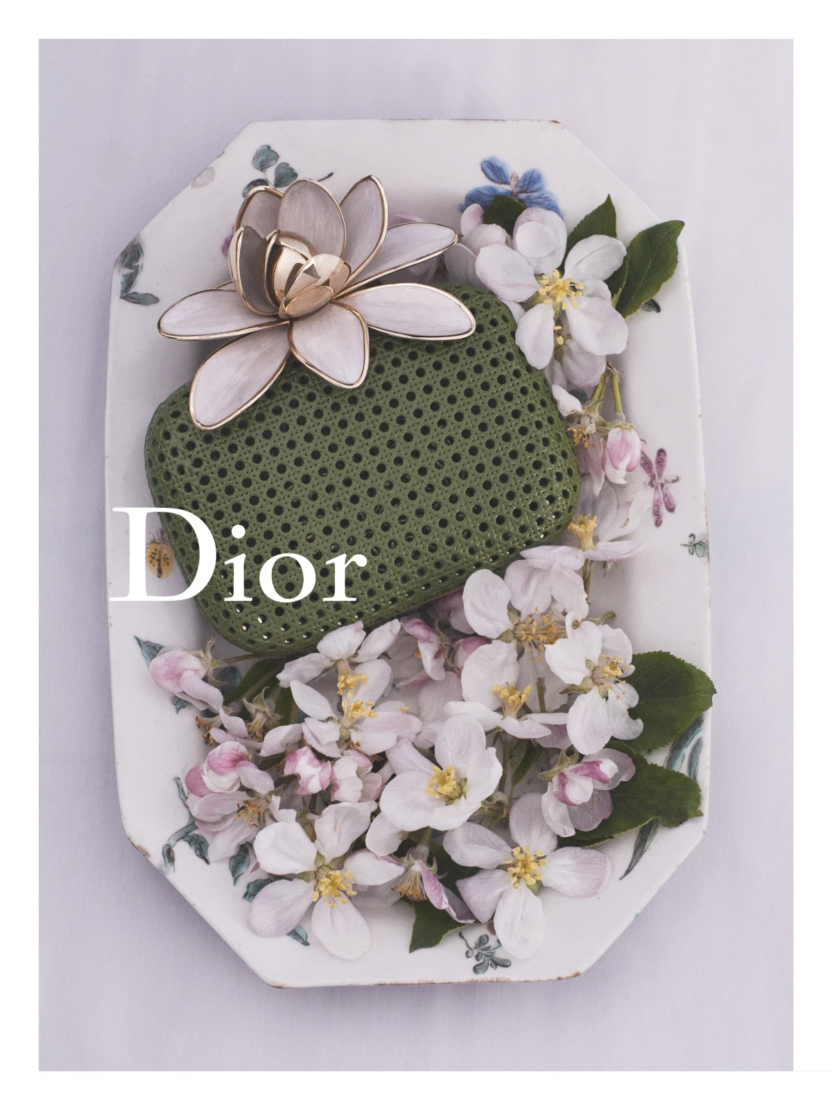 Jonathan Anderson 接管 Dior 全品牌後首場早秋大秀選在他的家鄉愛爾蘭登場，是他個人歷史上最具情感重量的一場秀