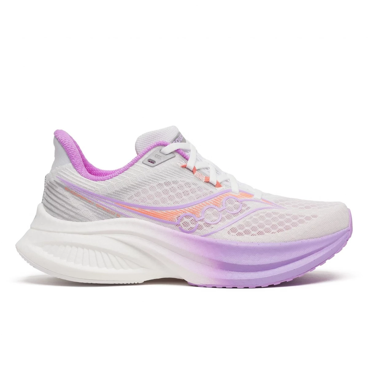 Saucony ENDORPHIN SPEED 4輕量競速跑鞋Crocus紫色，與白色款相同的PWRRUN PB中底與尼龍板配置，跳色紫更吸睛。
